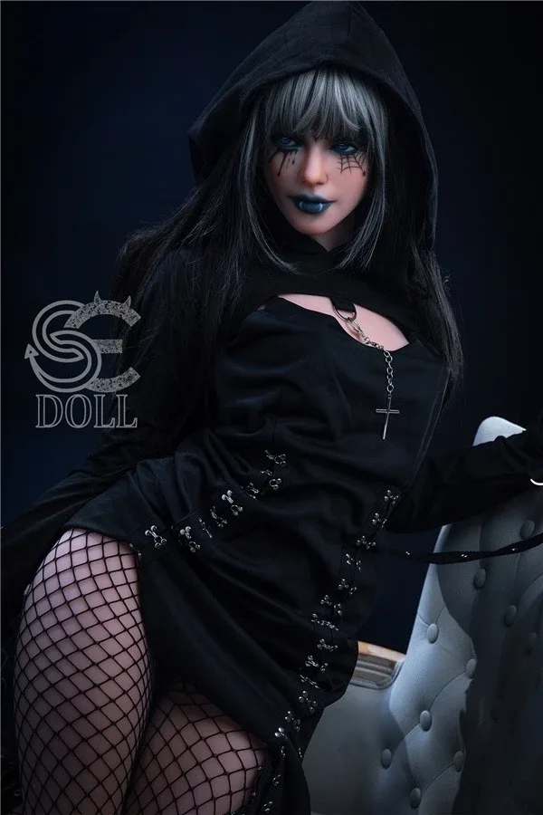 Sexy Vampire Sex Doll Aubrielle 166cm view 2