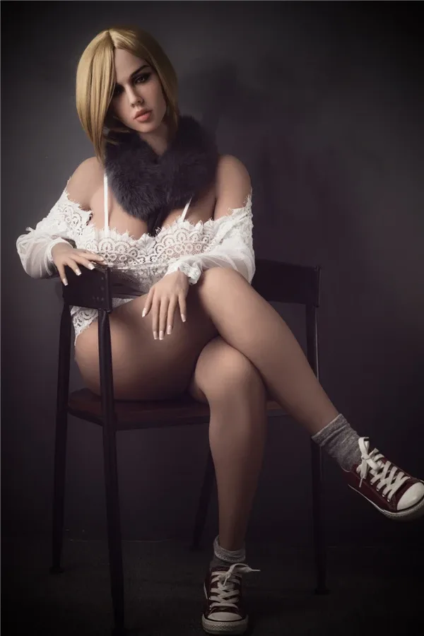 Mature Sexy BBW Blonde Sex Doll Jazlyn 163cm view 2