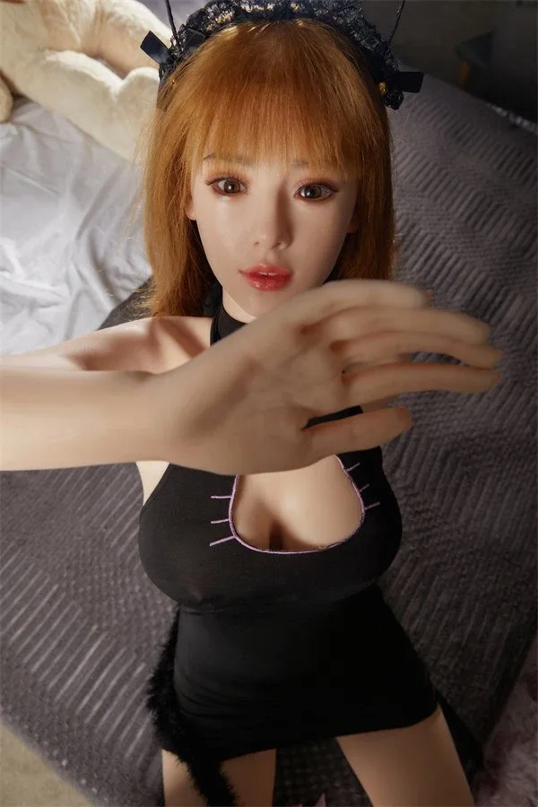 Extremely Realistic Blonde Sex Doll Jayda 155cm view 3