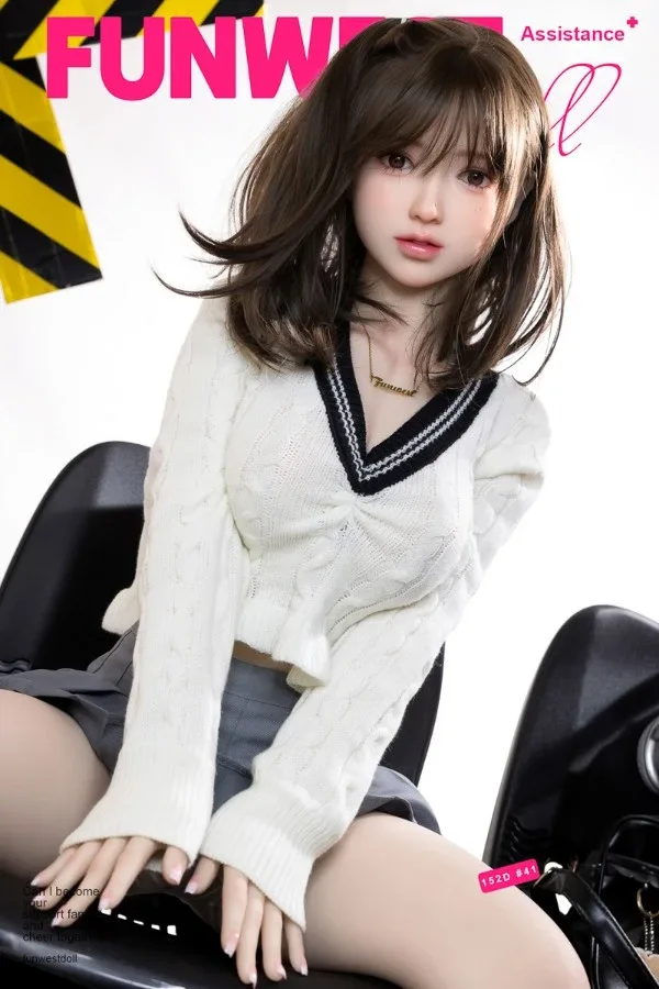 Beautiful Cute Asian Sex Doll Quintina 152cm view 3