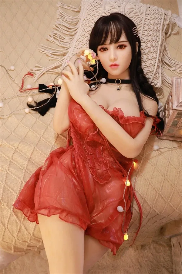 Lifelike Beautiful Busty Sex Doll Ellison 158cm view 4