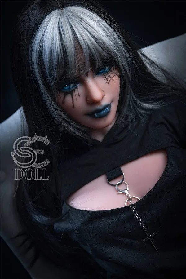 Mysterious Sexy Vampire Sex Doll Aubrielle 166cm view 4