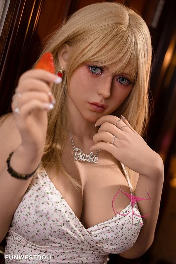 Blonde Sex Doll Dylan 162cm view 4